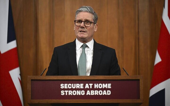 استارمر: اروپا قوی و متحد پشت اوکراین است!