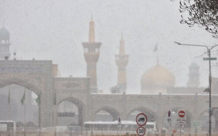 آیا مشهد و اطرافش سفیدپوش می‌شوند؟ بارش‌های برفی در راه است!