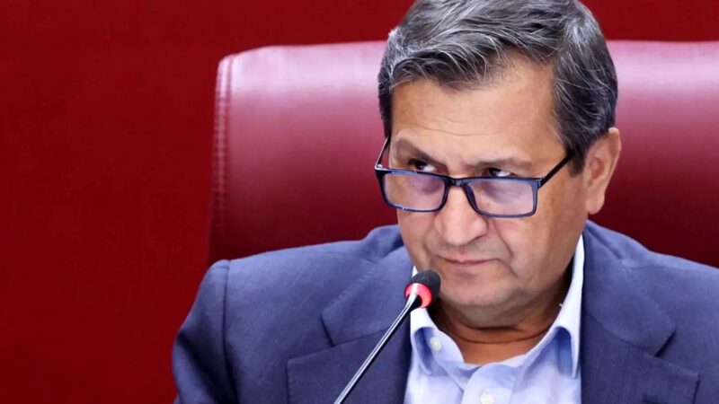 روزنامه اصولگرا به همتی یک لقب جدید داد