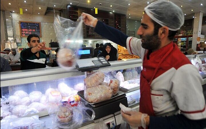 ۲ مورد تخلف واحد صنفی عرضه مرغ در شاهرود ثبت شد