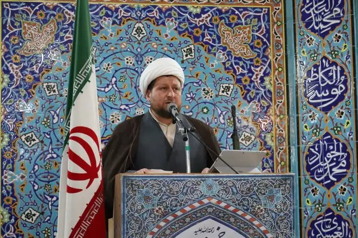 امام جمعه میامی: «بصیرت»؛ سلاح بی‌بدیل برای دفاع از نظام در جنگ نرم دشمنان