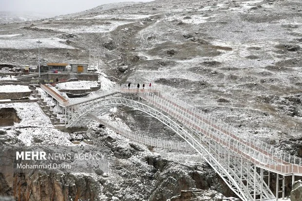 آبراهه: محورهای مواصلاتی آذربایجان شرقی لغزنده است