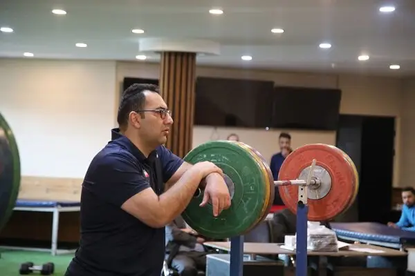 جباری: رقابت نفس‌گیر سه تیم در لیگ وزنه‌برداری؛ سپاهان با تمام قدرت وارد می‌شود!