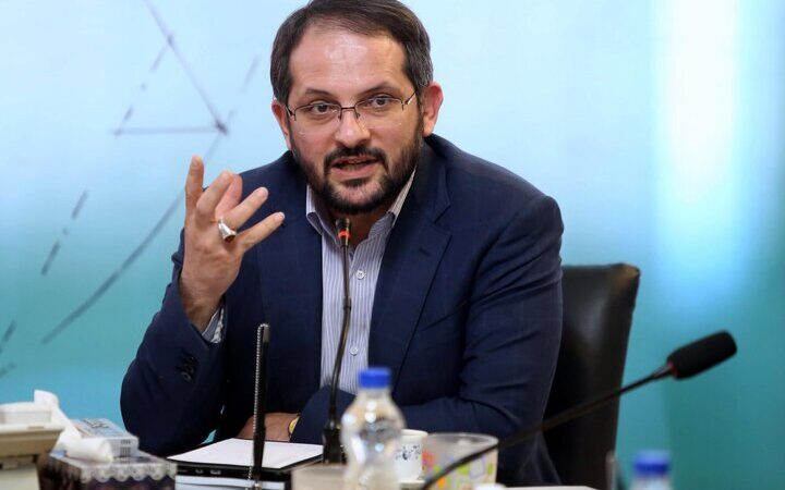 چرا تقویت همزمان آموزش، پژوهش و ارتباط با جامعه در دانشگاه‌ها حیاتی است؟