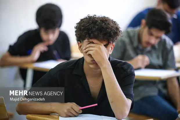 چطور «تعدد آزمون» می‌تواند اضطراب کنکور را کم کند؟ راهکاری نوآورانه که همه باید بدانند!
