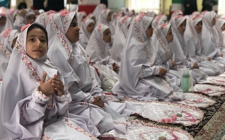 لحظه‌های به یادماندنی جشن تکلیف دانش‌آموزان کلاس سوم در زابل