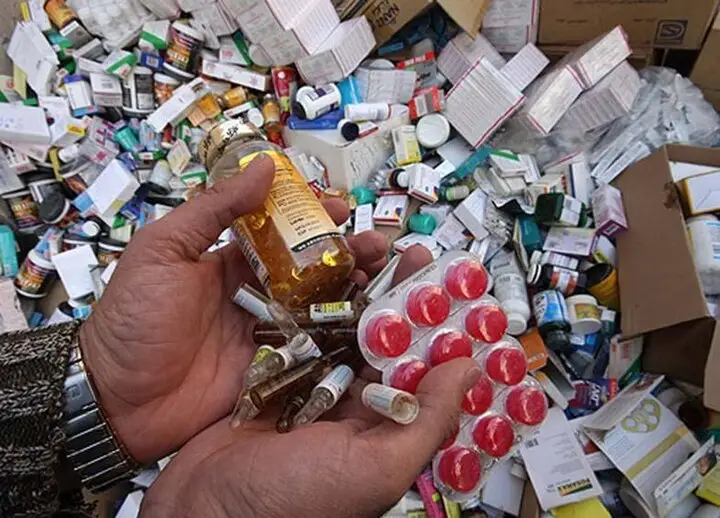 شکار فروشنده خطرناک قرص‌های روانگردان در آزادشهر؛ ۳۲۴ عدد کشف شد!