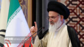 حسینی بوشهری: پایبندی بی‌نظیر آیت‌الله یزدی به اصول، از پیشگامان نهضت اسلامی بود