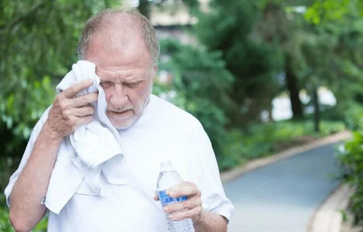 امواج گرمایی؛ قاتل خاموش سالمندان دیابتی و قلبی در محله‌های فقیرنشین!