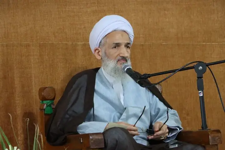 آیت الله لائینی: زن حقیقت محوری در مکتب فاطمی است