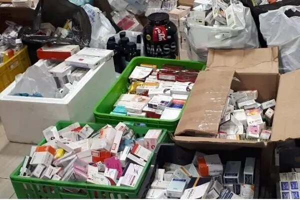 کشف شوکه‌کننده ده‌ها کارتن داروی غیرمجاز در کلینیک‌های زیبایی تهران