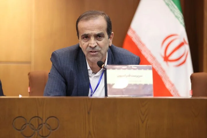 واکنش تند مهران تیشه‌گران به اظهارات جنجالی کیومرث هاشمی: وقت پاسخگویی است نه نقد دیگران!