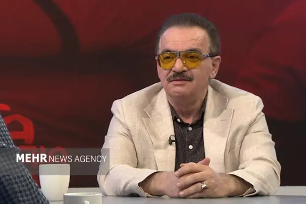 زنوزی تهدید کرد: اگر اوضاع فوتبال اصلاح نشود، تراکتور از لیگ کنار می‌کشد!