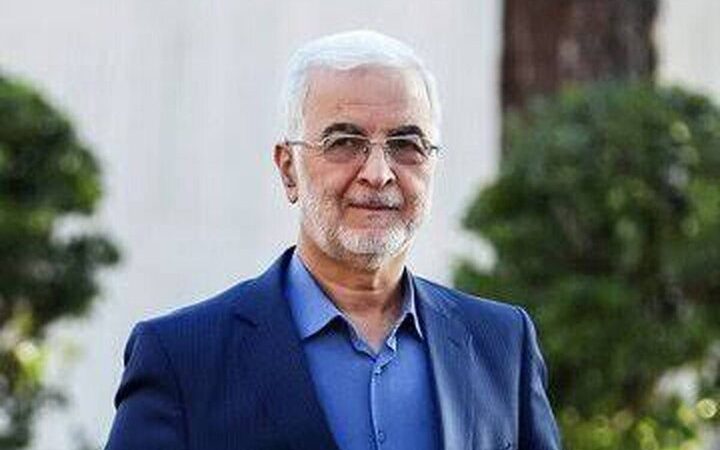 وزیر کشور با حضور در گلزار شهدای گرگان، ادای احترام کرد؛ آغاز سفری پرمعنا به گلستان