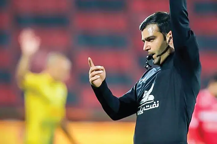 شگفتی بزرگ؛ منصوریان داور دیدار حساس استقلال و گل‌گهر شد!