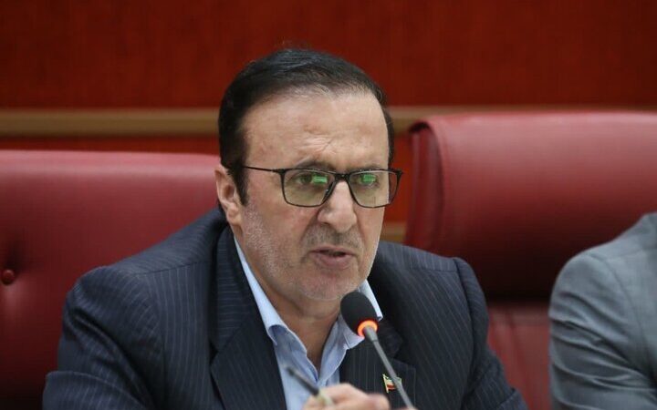 استاندار قزوین: شبکه بانکی باید وارد میدان حل بحران اقتصادی استان شود