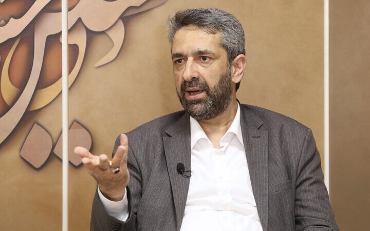 طباطبایی فاش کرد: رئیس‌جمهور دقیقاً در جریان مشکلات معیشتی مردم است!