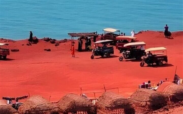 باران پاییزی عجیب در جزیره هرمز؛ طبیعتی که همه را شگفت‌زده کرد!