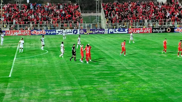 محرومیت یک جلسه‌ای هواداران تراکتور رسماً تأیید شد؛ واکنش‌ها چه خواهد بود؟