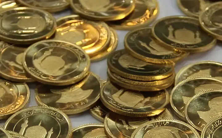 سکه بین ۱۵۲ تا ۱۵۴ میلیون تومان در نوسان است