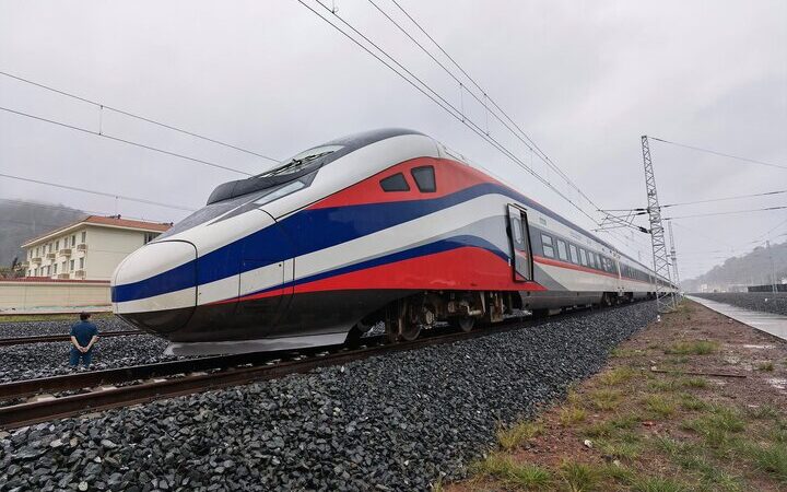 تامین اعتبار قطار سریع‌السیر اصفهان – تهران با مولدسازی اراضی راه آهن