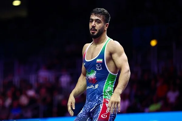 پیروزی جنجالی مبین عظیمی مقابل فیروزپور در فینال لیگ کشتی آزاد؛ اعتراض‌ها بالا گرفت!