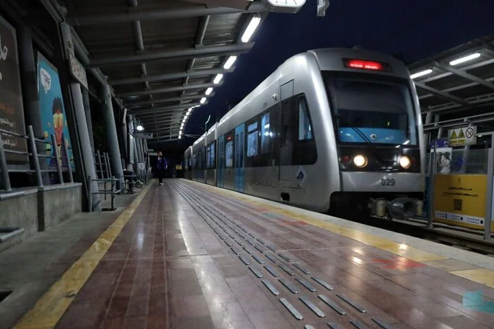 مجوز واردات ۳۰ واگن قطار شهری شیراز صادر شد؛ وعده افزایش سرعت سرویس‌دهی