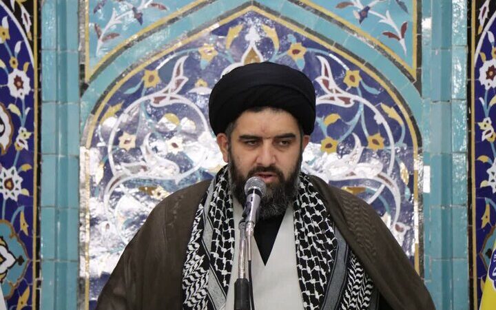 امام جمعه اسفرورین: دشمن این‌بار جنگ رسانه‌ای را به جان ما انداخته است!