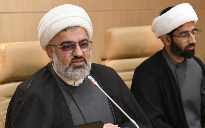 دعوت مدیرکل تبلیغات اسلامی فارس از مردم برای حضور در اعتکاف رجبیه