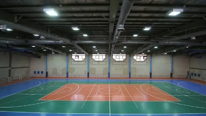 ۱۳ سوله بحران و سالن ورزشی در قشم برای اسکان اضطراری آماده شد؛ پناهگاهی امن در شرایط بحرانی