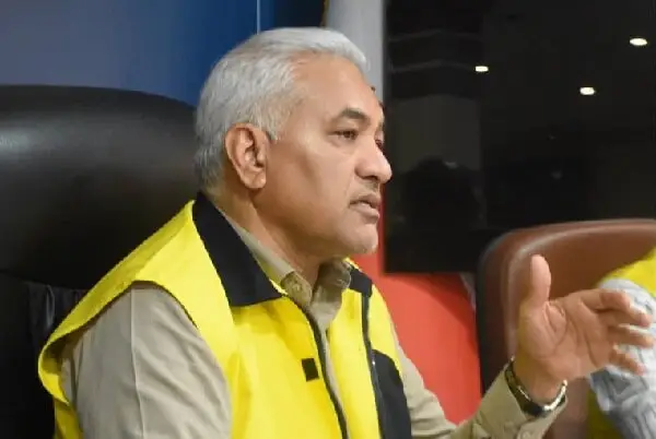 قطعی برق ۳۱ روستا در هرمزگان؛ طوفان و سیل چگونه شبکه برق را فلج کردند؟