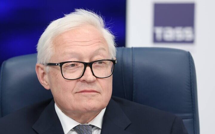 ریابکوف: شانه به شانه کنار ونزوئلا ایستاده‌ایم