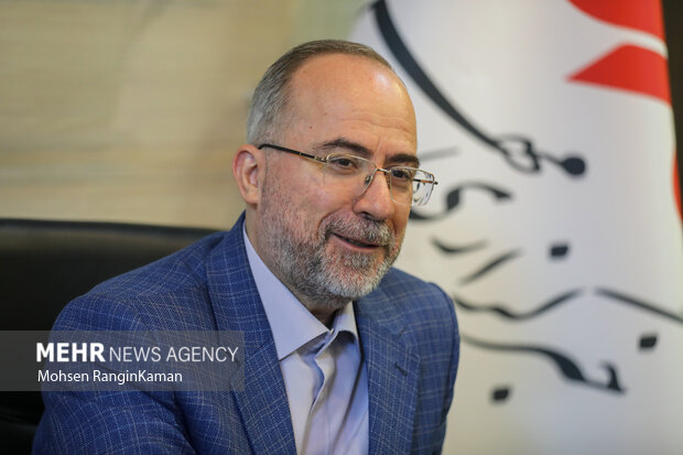 چرا حتی مداحان پرمخاطب هم نمی‌توانند از یادگیری دست بکشند؟ چالش بزرگ آموزش در هیئت‌ها