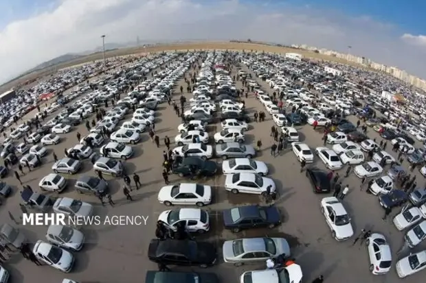 صف ۱۰ میلیونی برای خرید خودرو؛ آیا ایران‌خودرو رکورد تازه‌ای زد؟