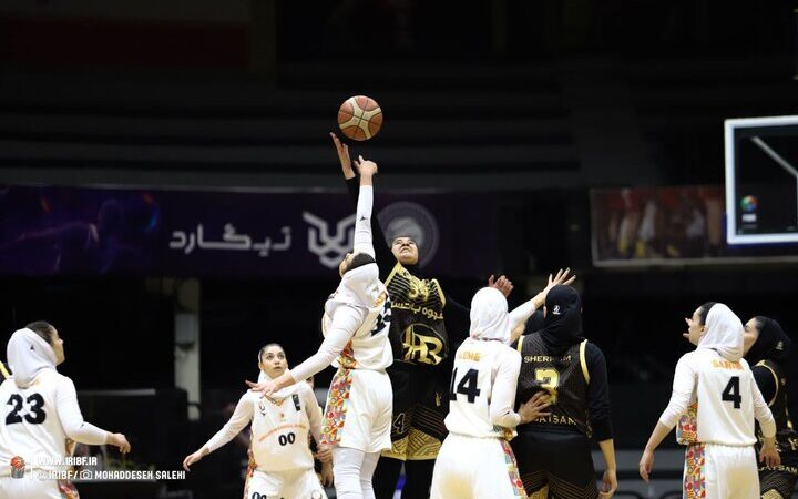 لیگ بسکتبال زنان بدون استقلال؛ مدعیان برای تثبیت صدر جدول به میدان می‌روند