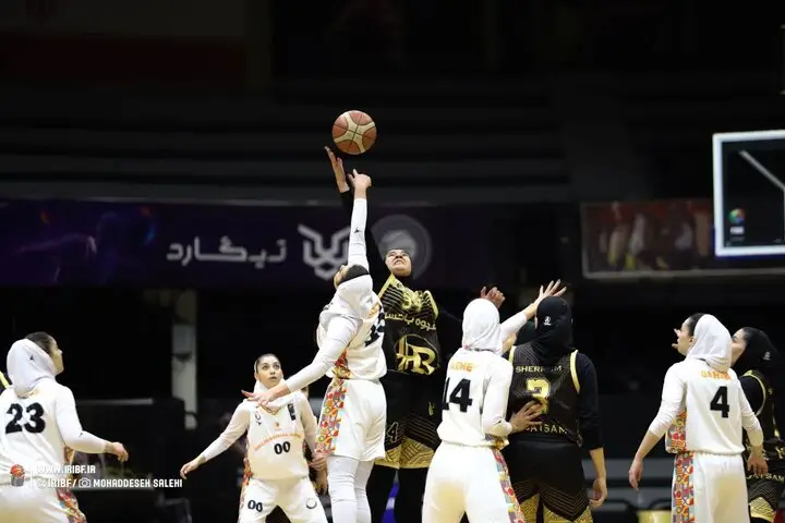 لیگ بسکتبال زنان بدون استقلال؛ مدعیان برای تثبیت صدر جدول به میدان می‌روند