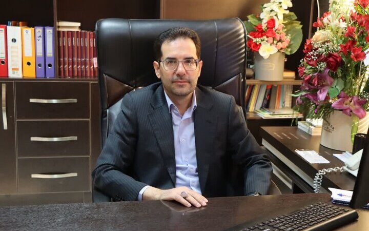 آزمون سرنوشت‌ساز پروانه کارگزاری گمرک در کرمانشاه با حضور گسترده استان‌های همجوار برگزار شد