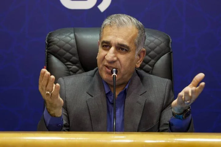 رضایی: گفتگو و مناظره، تنها راه ترمیم فاصله مسئولان و دانشجویان است