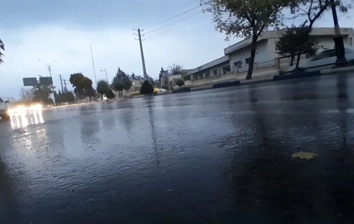 هوای بارانی ساری چگونه روز مردم را تغییر داد؟