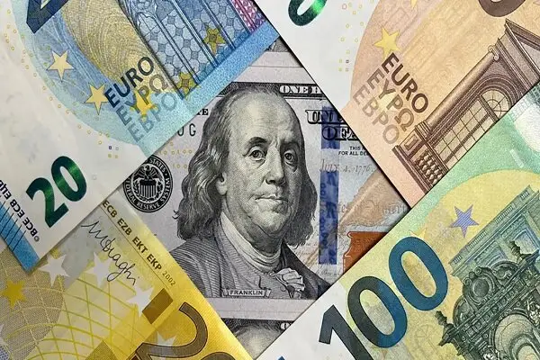 دلار دولتی به رقم بی‌سابقه ۱۱۷ هزار تومان رسید؛ بازار ارز در شوک بزرگ!