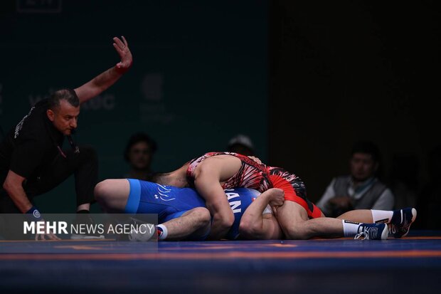 نفت و گاز زاگرس جنوبی با پیروزی نفس‌گیر به فینال لیگ برتر کشتی فرنگی رسید؛ جدال نهایی با استقلال قم در راه است!
