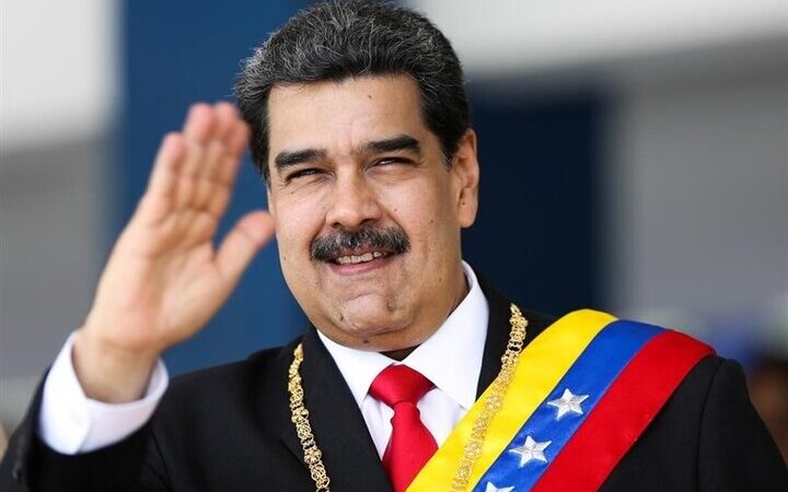 واکنش منابع روس به شایعات آمریکا علیه مادورو