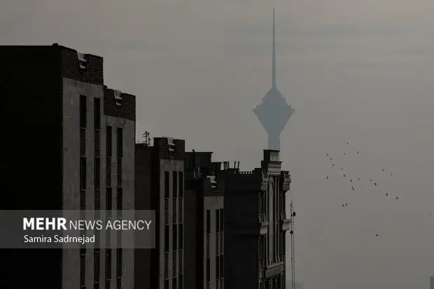 تعطیلی مدارس ابتدایی تهران سه‌شنبه به دلیل آلودگی شدید؛ اجرای طرح زوج و فرد از درب منزل