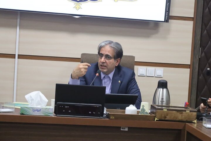 محمدزاده: کدام منطق می‌گوید حضور مقامات کشوری در استان ایراد دارد؟ - وب‌گردی