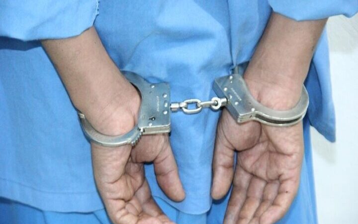 قاتل متواری پس از ۱۰ سال در ترکیه دستگیر و به تهران بازگردانده شد؛ اعتراف تکان‌دهنده به قتل عمد