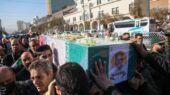 تشییع باشکوه پیکر جانباز سرافراز «قاسم علیزاده» در مشهد؛ وداعی که دل‌ها را لرزاند