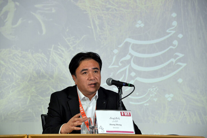 کارگردان چینی: سینمای ایران را تدریس می‌کنم و خودم بزرگ‌ترین طرفدار فیلم‌هایم هستم!