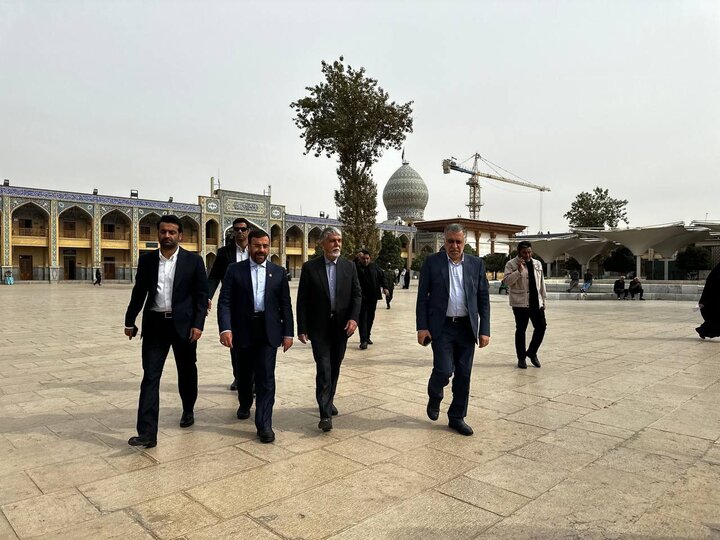 وزیر فرهنگ با حضور در حرم شاهچراغ(ع) چه پیام مهمی داد؟