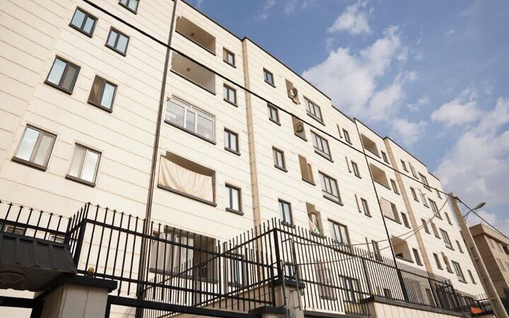 افتتاح ۲۲ واحد مسکونی برای مددجویان زنجان با سرمایه‌گذاری ۱۰۰ میلیارد تومانی؛ گامی بزرگ در حمایت از نیازمندان