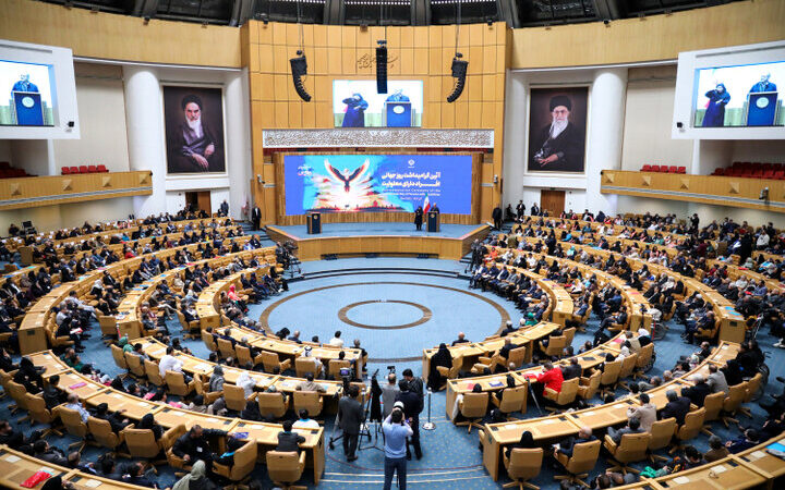 پزشکیان هشدار داد: ملت مصمم ایران تسلیم خواسته‌های دشمن نخواهد شد!